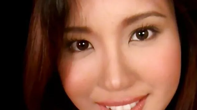 Ragazza con grandi porno italiani in streaming tette sesso con un ragazzo calvo