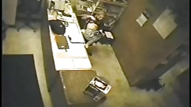 Sexy bisex leccare fighe rasate e prendere un cazzo di video porno arrapanti spessore