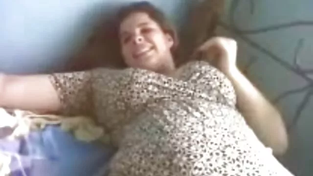 La bionda sostituisce video porno donne con animali il suo buco del culo sotto la lingua di un maschio caldo
