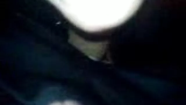 Bella cagna video porno orgasmo donna avere lesbica sesso in un grande parking lotto