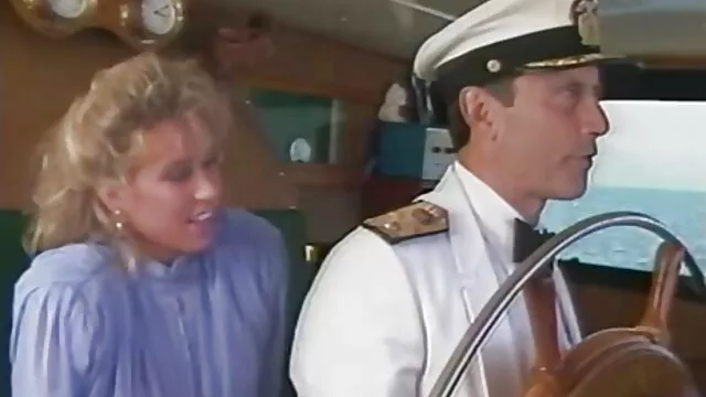 Cazzo di grasso è caduto sul culo biondo filmeroticigratis