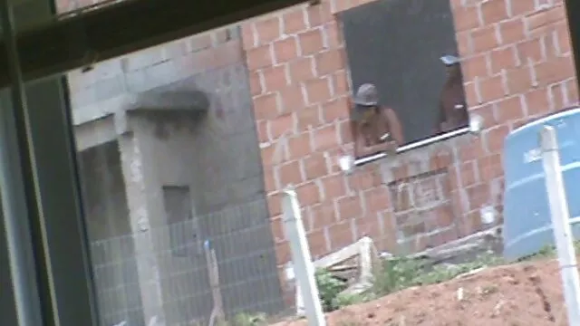 Grande festa, le ragazze soddisfano tutti i gusti video amatoriali ose e tutto è disponibile