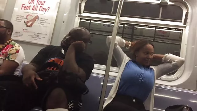 Padrona film porno gratis online in lattice ordinato il suo schiavo per il suo cazzo in culo