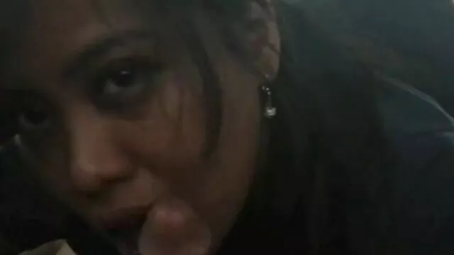 Aveva un buon tempo sul divano, due film porno vecchia cornea twink